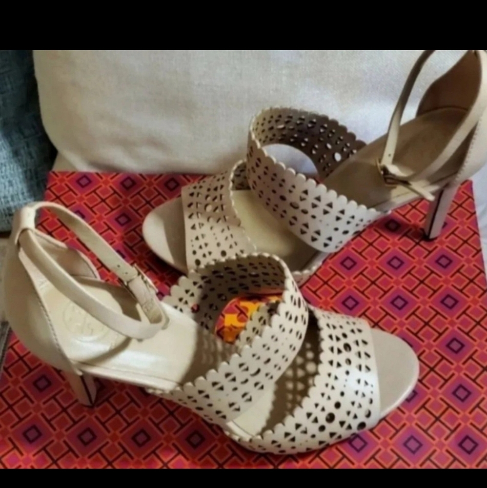 Tory Burch Laser Cut Sandal Heels - Picture 4 of 10